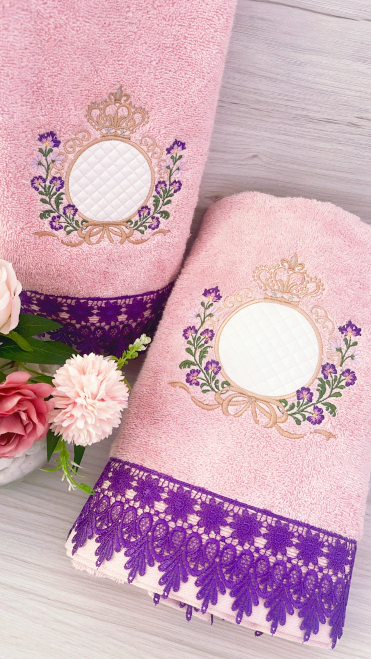 2 Pcs -  Embroidery Bath Towel  Set - Woman
