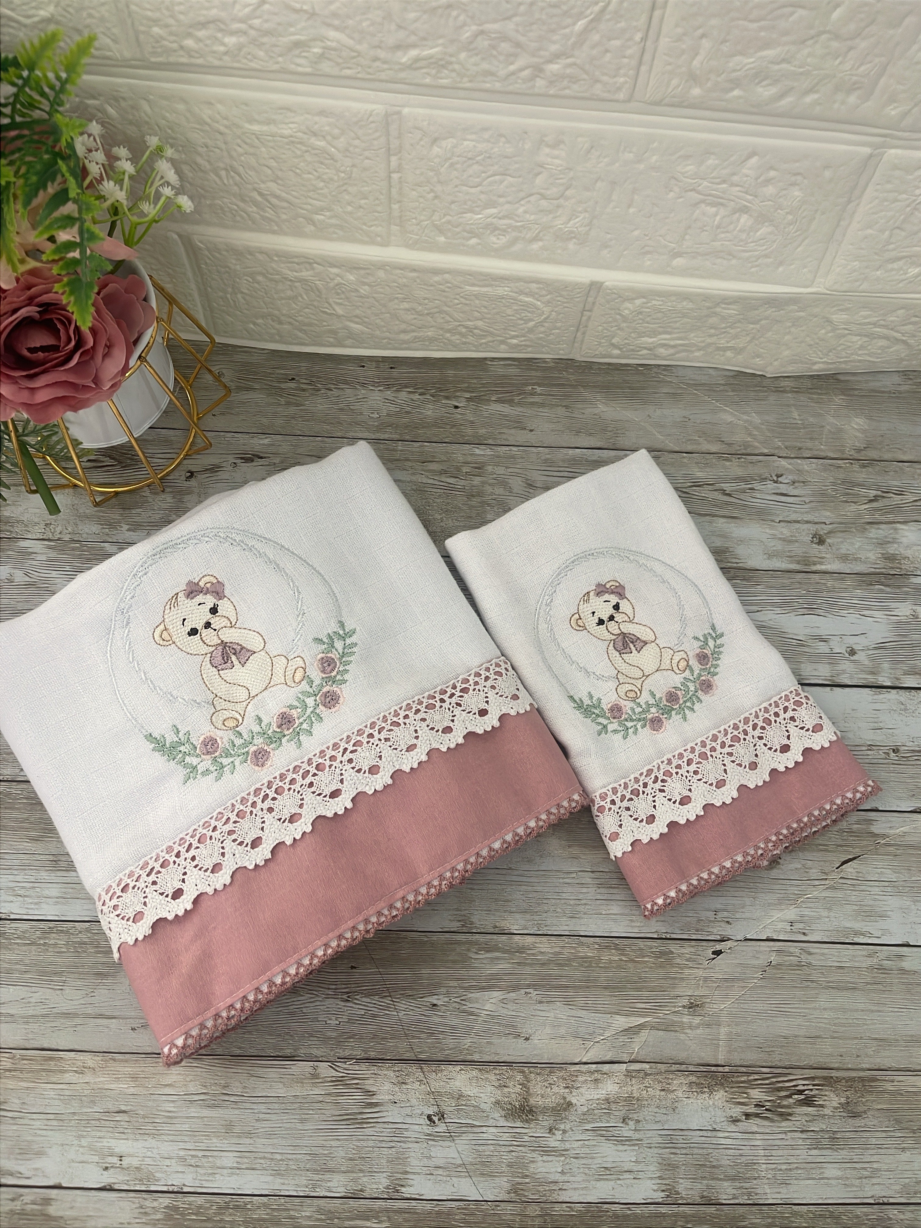 Gift Box Baby Girl Embroidery Classic - Anantara Bear