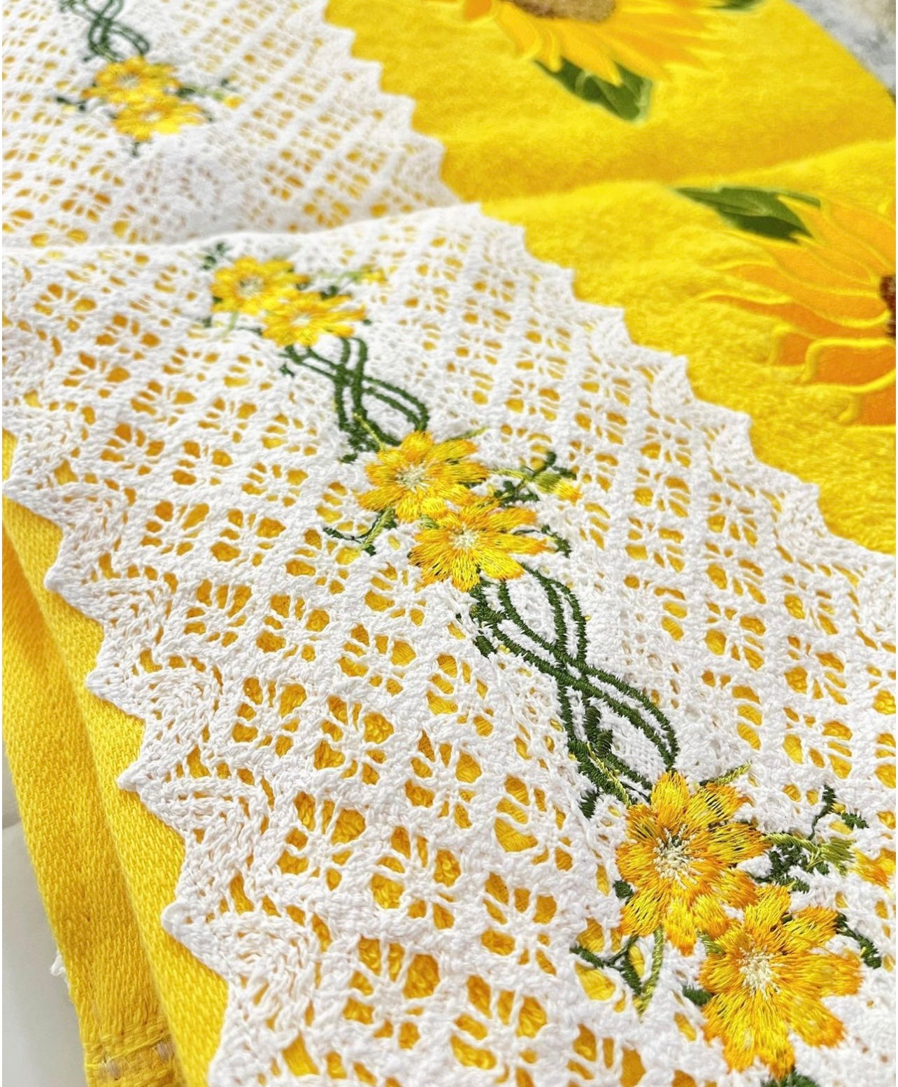 Yellow Embroidery Bath Towels Set 3pcs