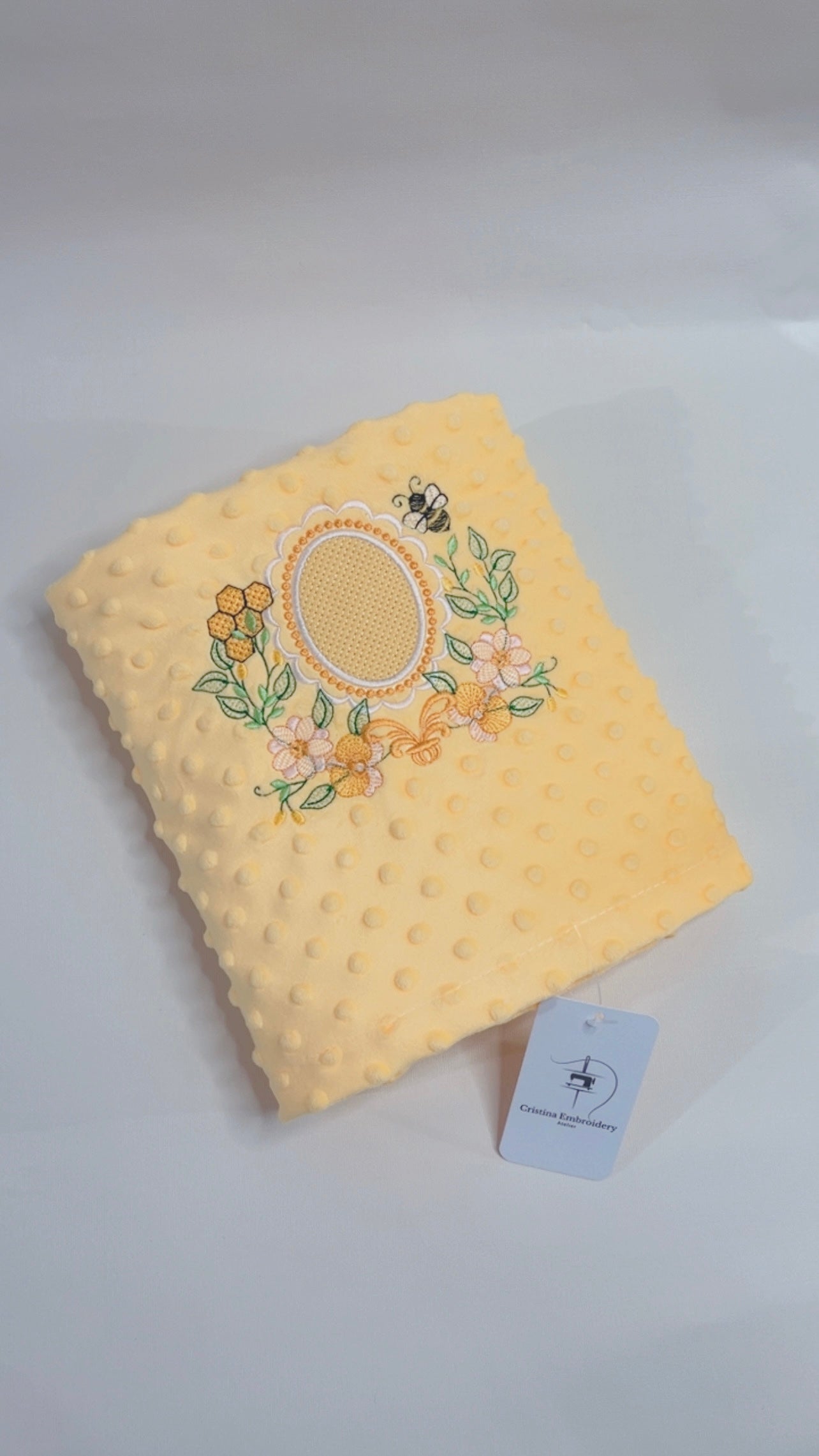 Yellow  - Luxury - Gift Box Baby Girl / Bee Garden / 7 itens