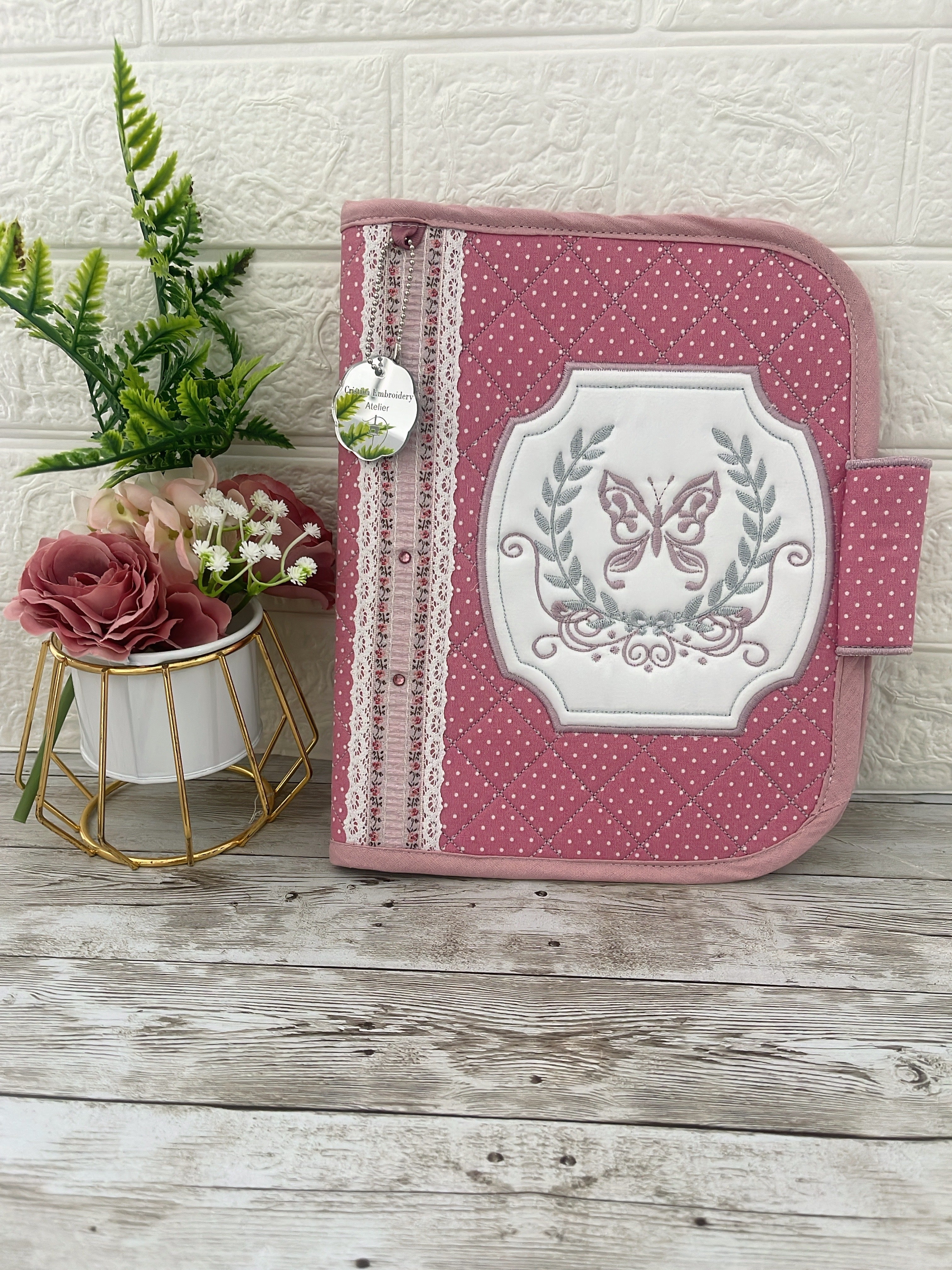 Gift Box Baby Girl Embroidery Classic - Delicate Butterfly