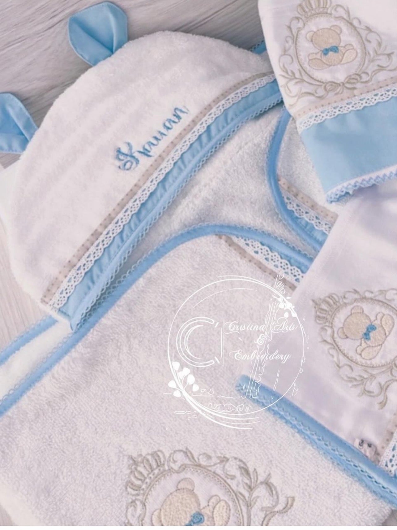 Toalha De Banho para Bebê Com Capuz Redondo/ Baby Round Hooded Bath Towel Handmade