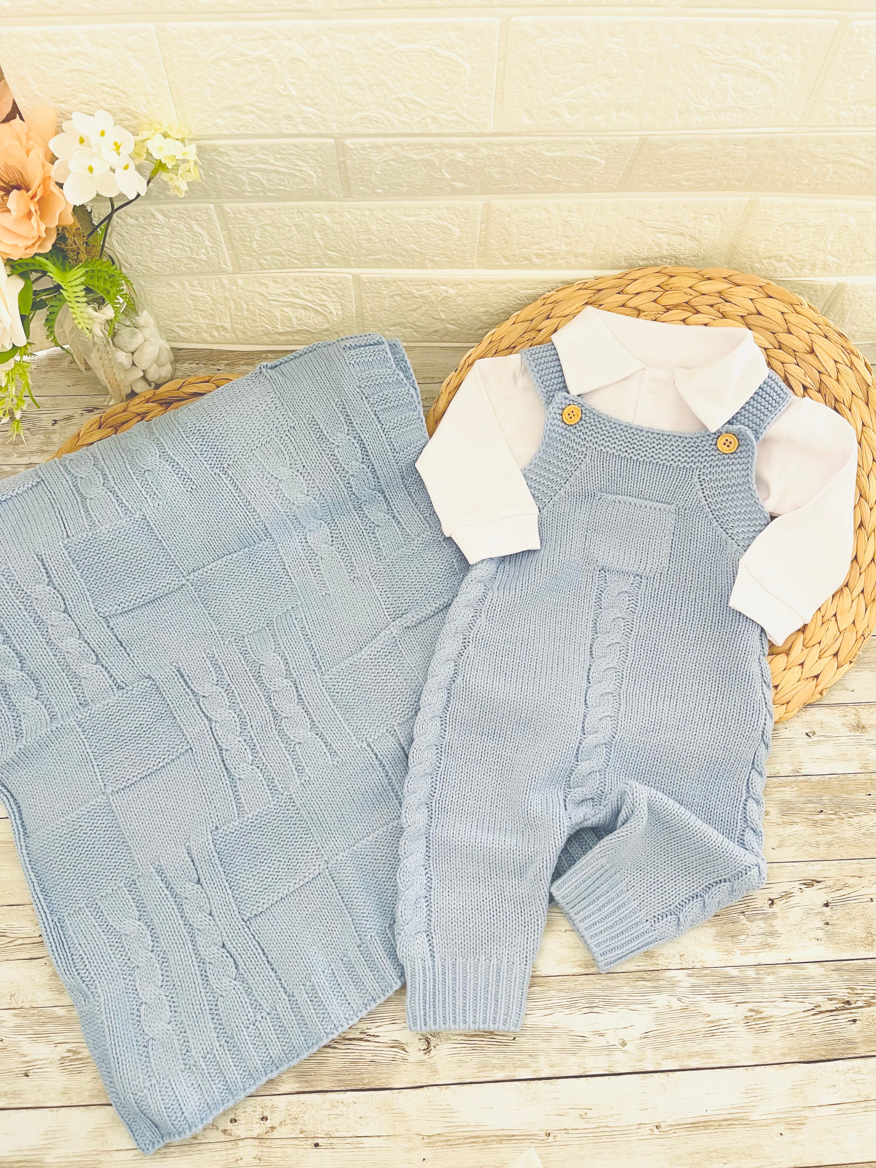 Baby Blue - Knitted Baby Boy Outfit - Front Pocket (0-3 months) 3pcs