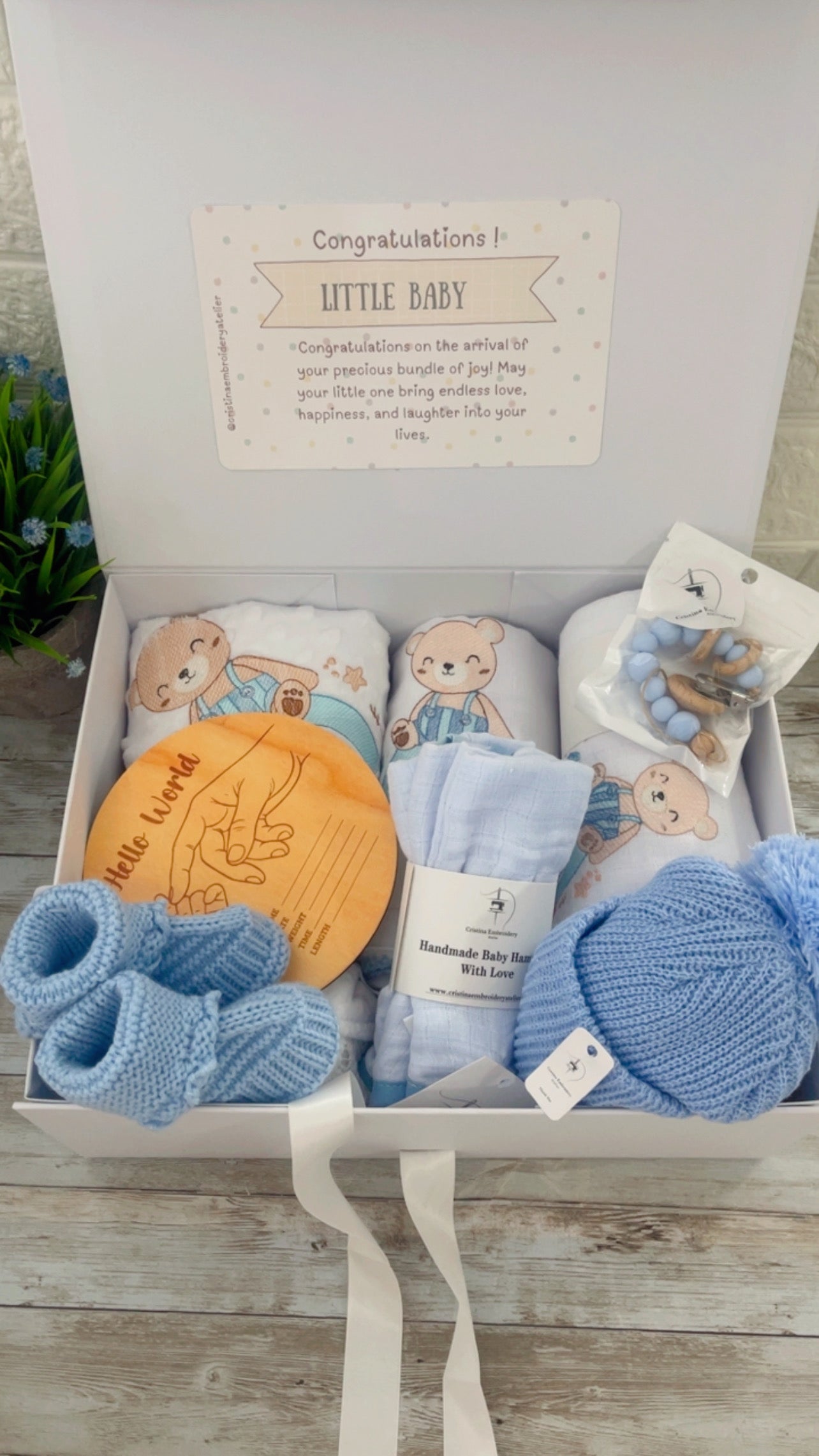 Gift Box Embroidery Classic - Rainbow Teddy Bear