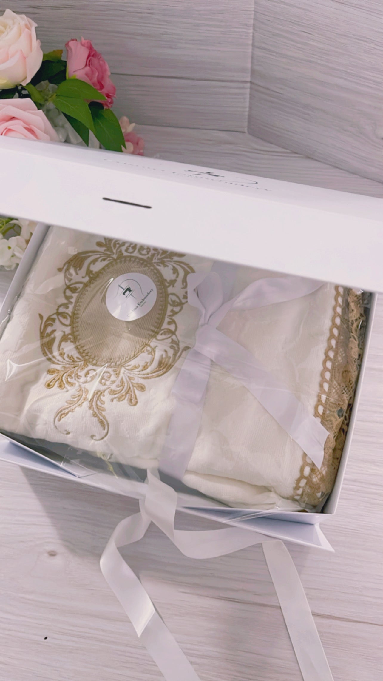 Cream- Embroidery Bath Towels Set 3 pcs