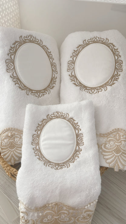 White Embroidery Bath Towel Set 3 pcs - Medallion