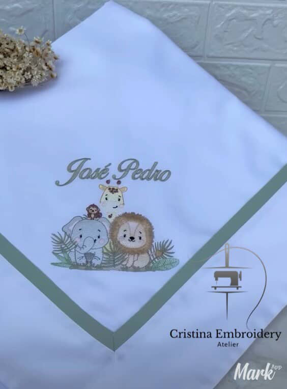 Flannel Baby Swaddle Blanket (Cueiro de Flanela)
