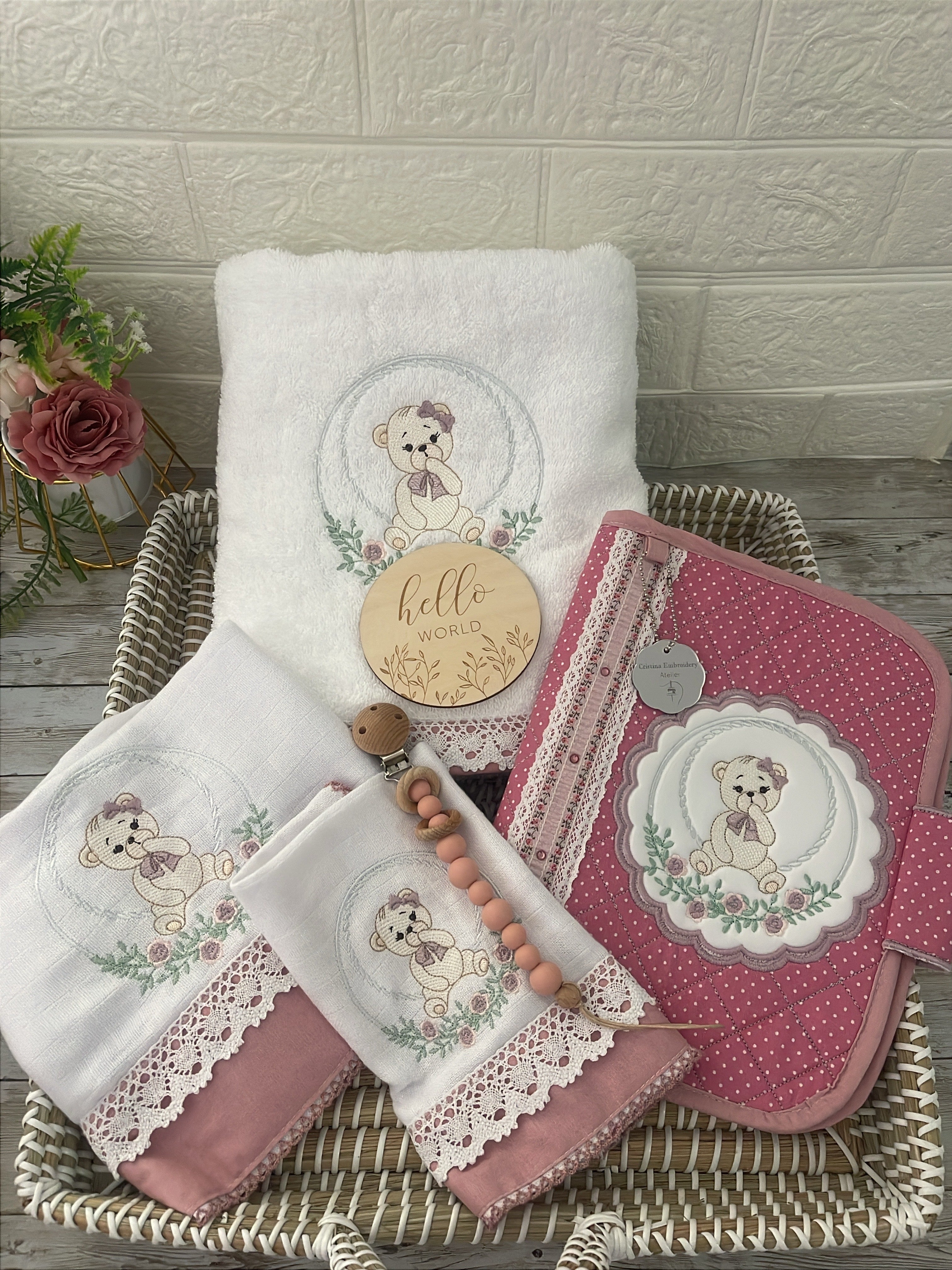 Gift Box Baby Girl Embroidery Classic - Anantara Bear