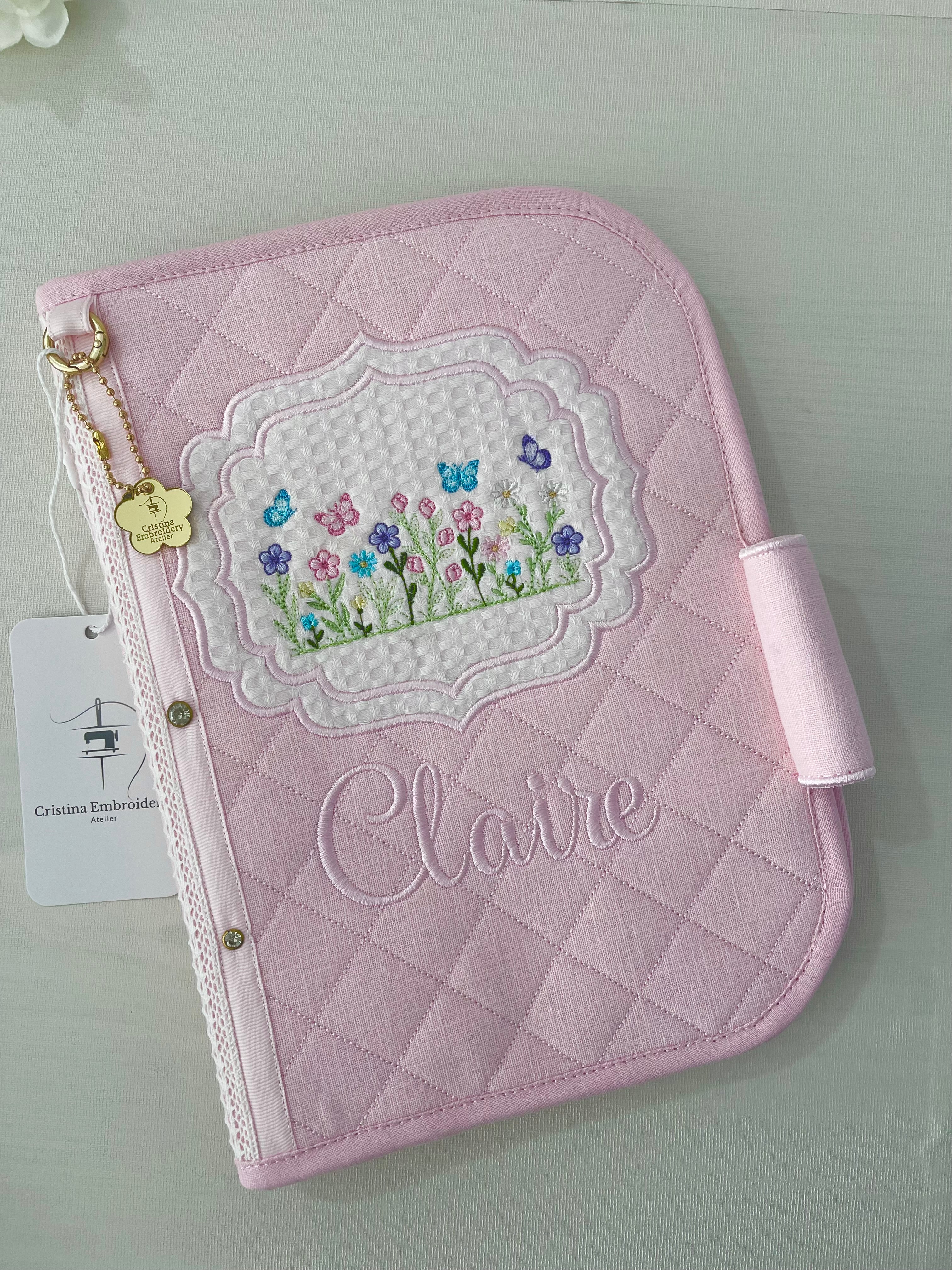 Capa para Caderneta de Vacinação Personalizada / Personalised Embroidered  Vaccination Record Book Cover (Only Order Contact Us)