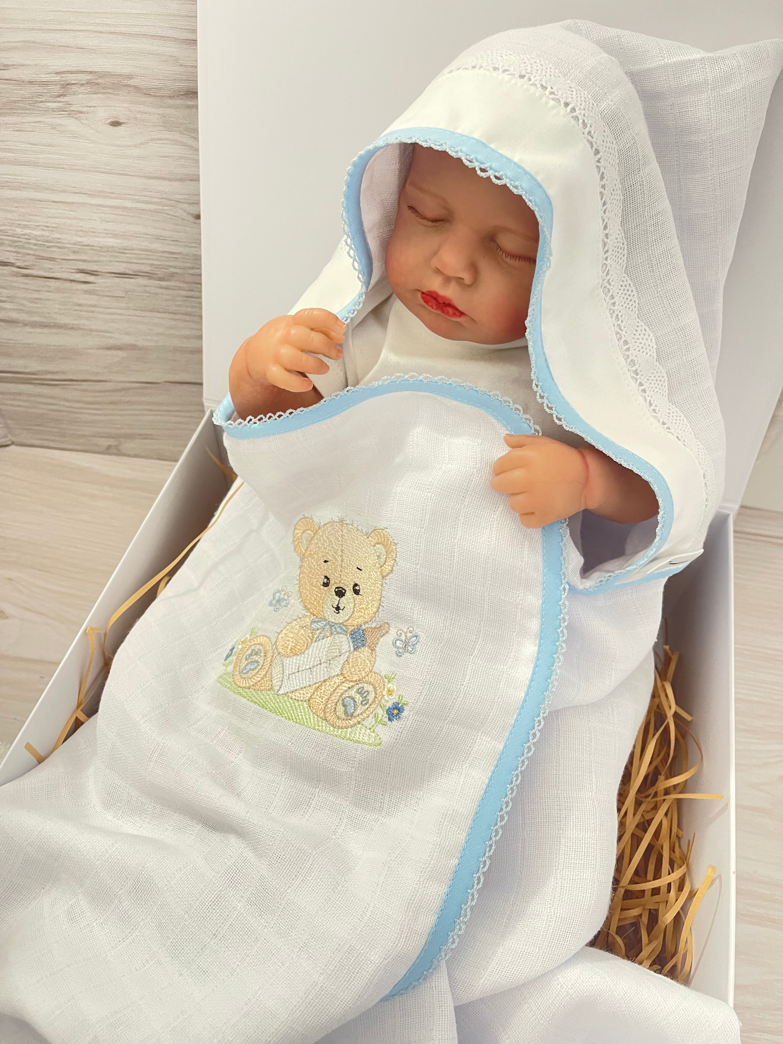 Embroidery Baby Gift Kit Shoulder Cloth/ Burp Cloth/Bath Towel Cloth