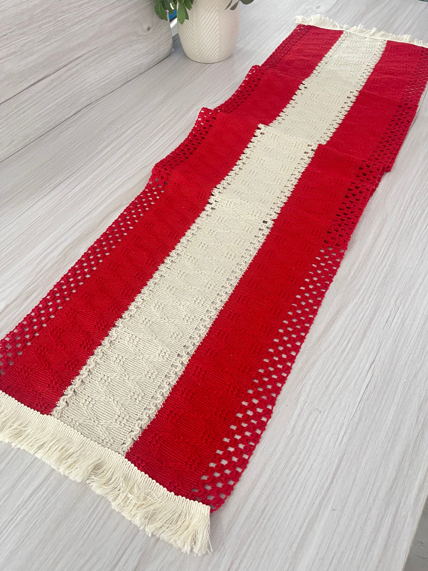 Table Runner – Christmas Red & Cream Bohemian Design with Tassels (30x183cm)