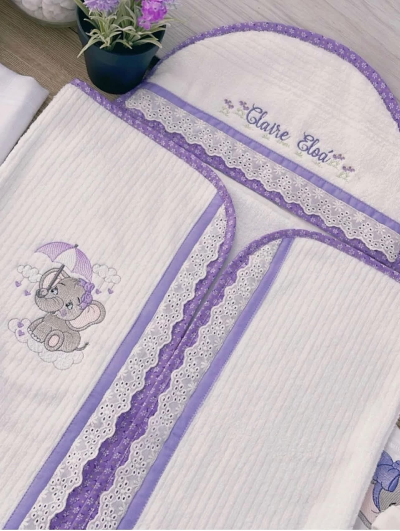 Toalha De Banho para Bebê Com Capuz Redondo/ Baby Round Hooded Bath Towel Handmade
