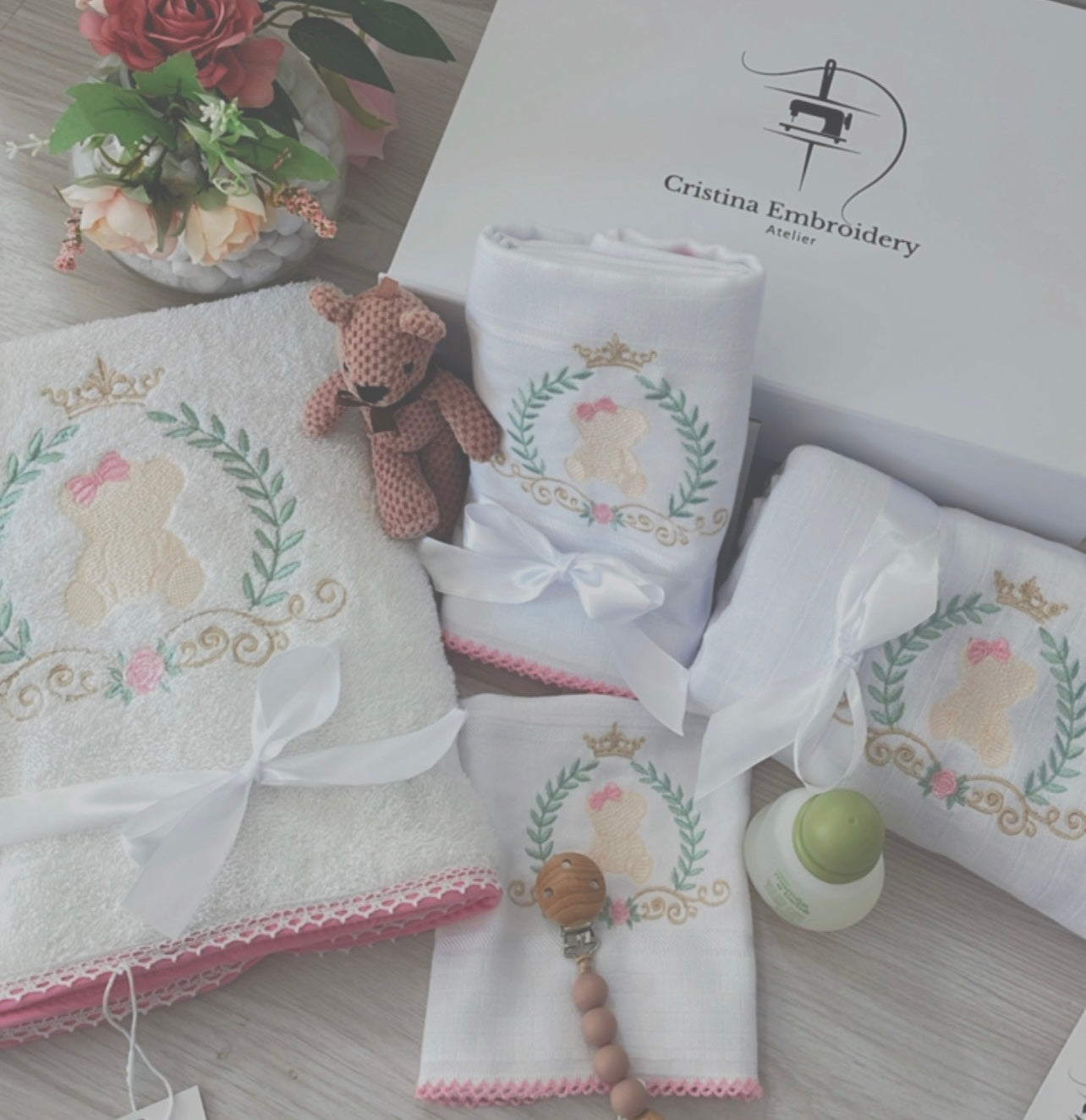 Embroidery Baby Gift Kit Shoulder Cloth/ Burp Cloth/Bath Towel Cloth