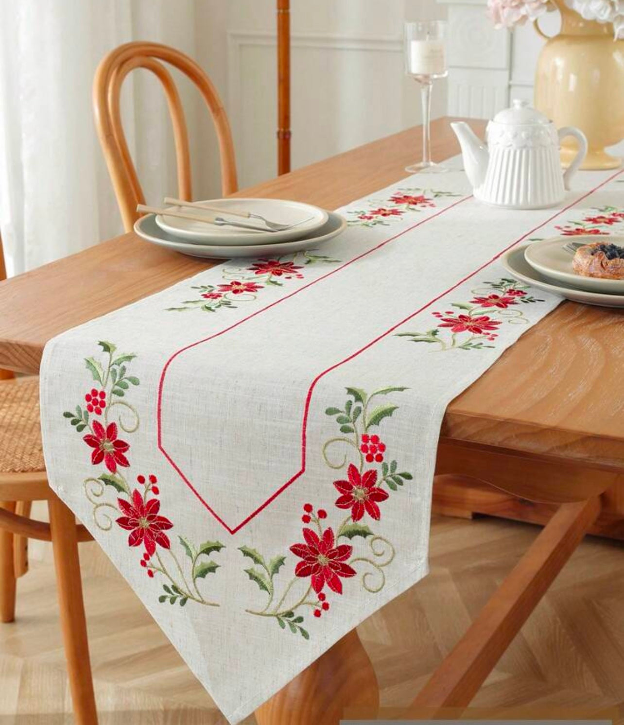 Table Runner Triangular End  - Embroidery Christmas Flowers (40cmx1.50cm)