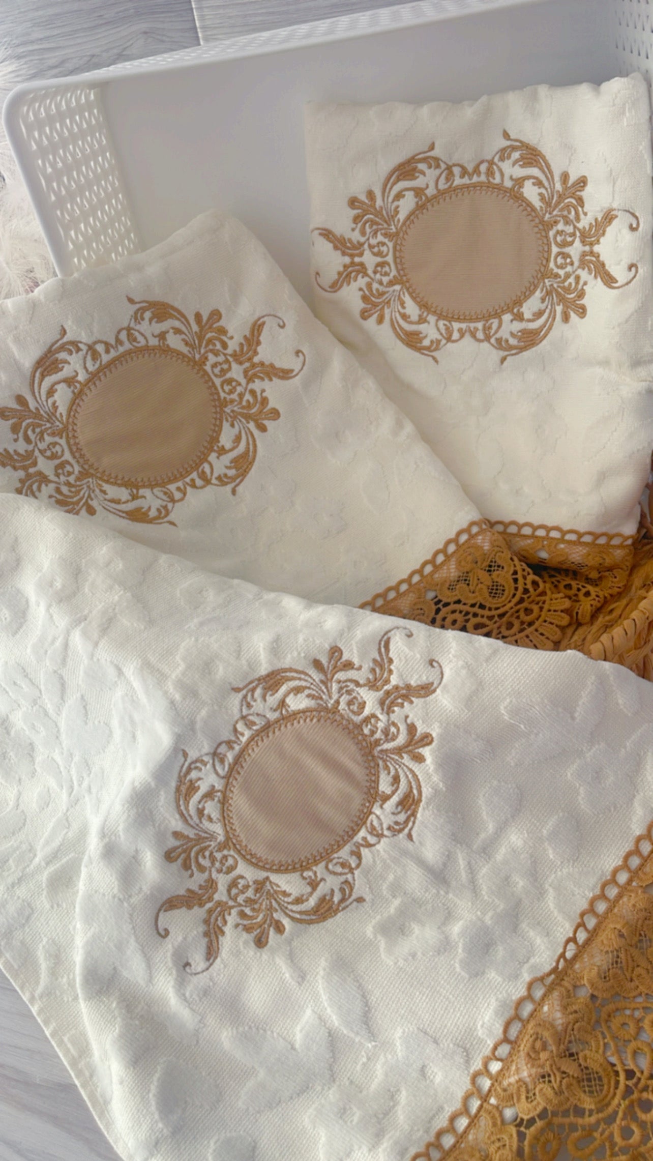 Cream- Embroidery Bath Towels Set 3 pcs