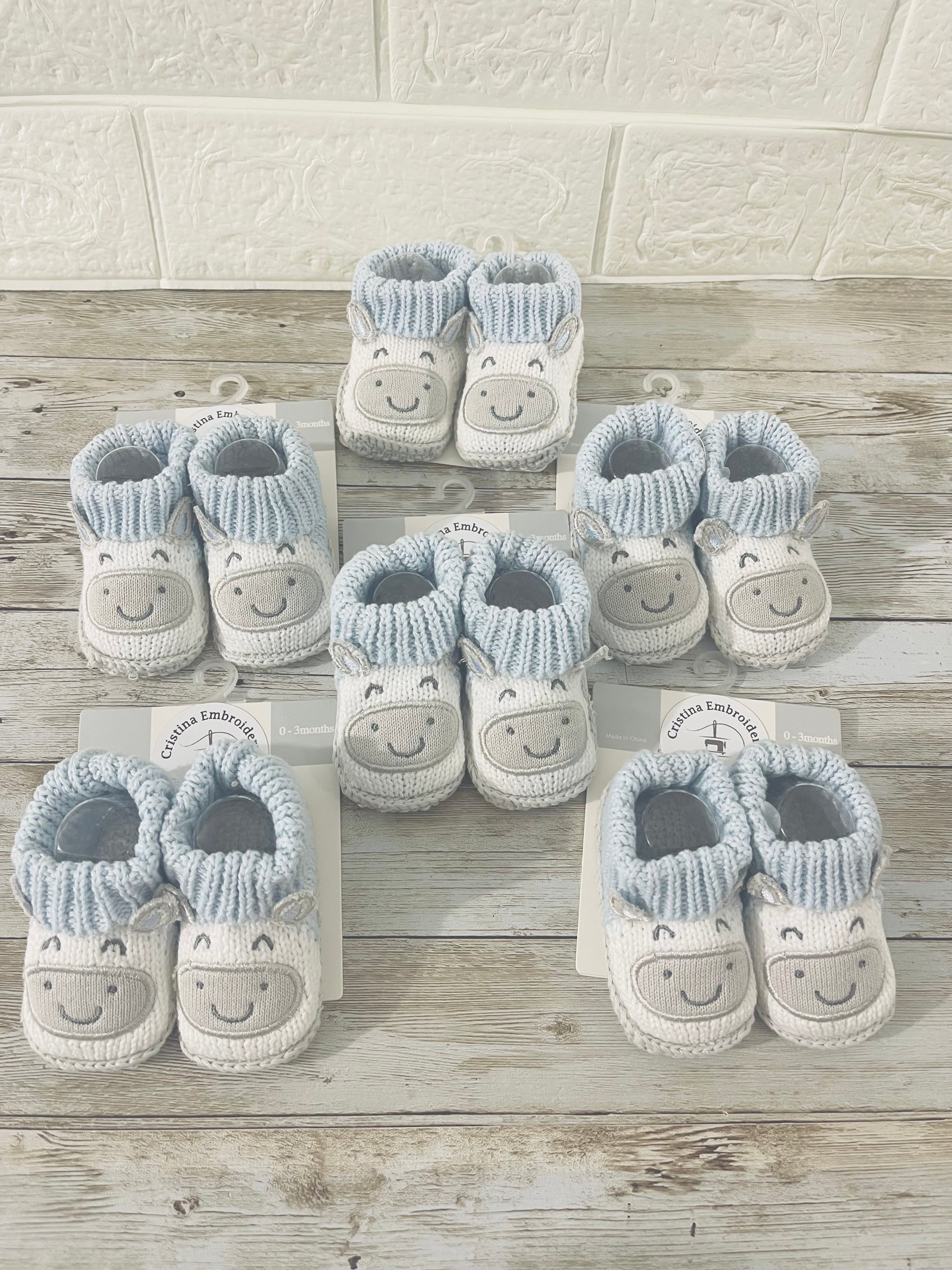 Crochet Booties - Embroidery - Handmade Baby Calf Shoes - Blue/white