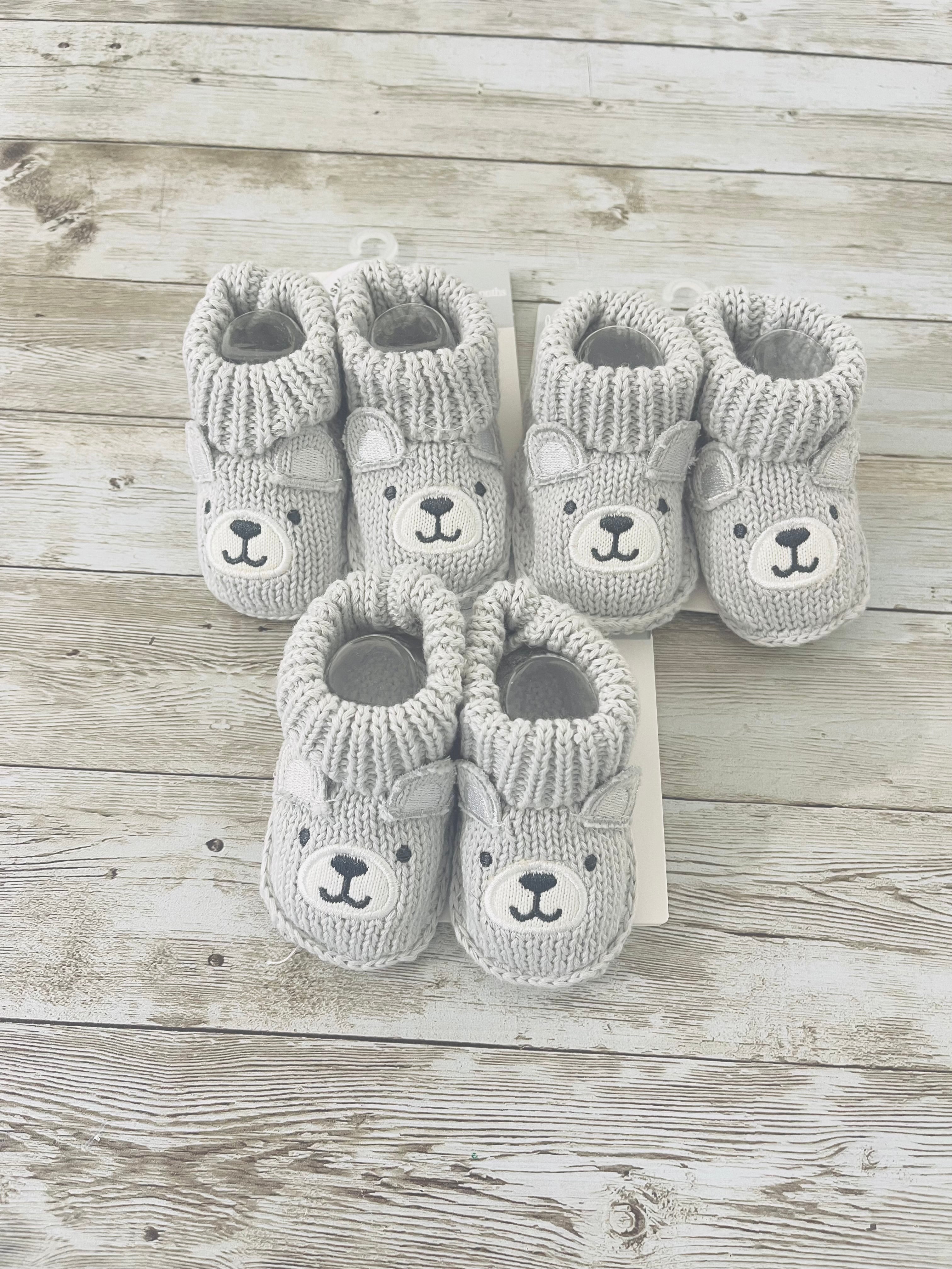 Crochet Booties - Embroidery - Handmade Baby Shoes Teddy Blue/Cream +2 Color Available